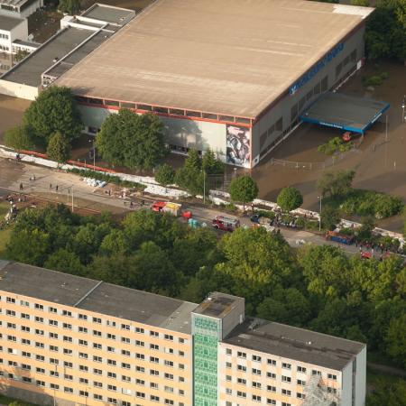 Volksbank Arena (abgerissene Eissporthalle)